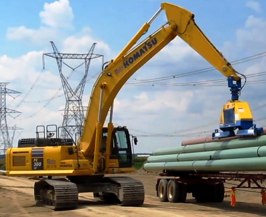 Экскаватор на гусеничном ходу Komatsu